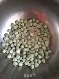Make Four-coloured buttin step 1