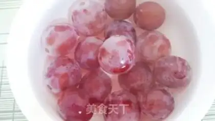 Make Coconut grapes step 0