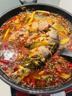Make A chicken pot in a fish field step 10