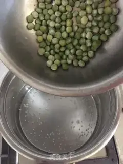 Make Four-coloured buttin step 4