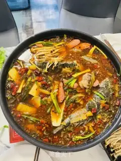 Make A chicken pot in a fish field step 14