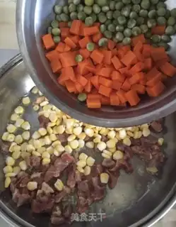 Make Four-coloured buttin step 9