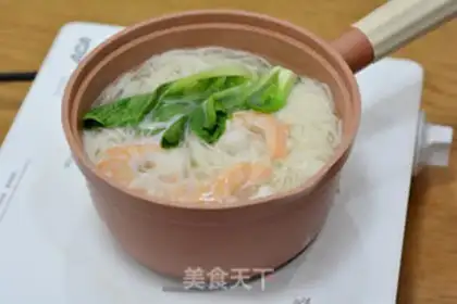 Make Autumn thick egg and shrimp noodles step 11