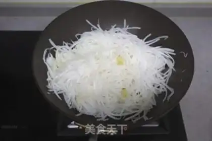 Make White radish, seameat step 3