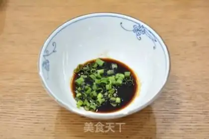 Make Autumn thick egg and shrimp noodles step 12