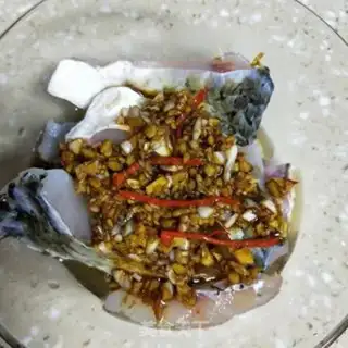 Make Gold-cuilled steamed fish step 3