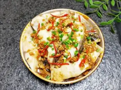 Make Gold-cuilled steamed fish step 7