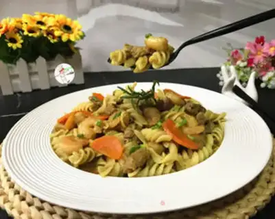 Make Curry beef shrimp pasta step 14