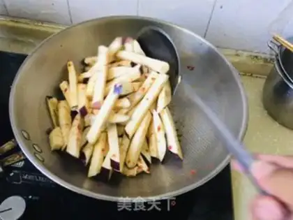 Make Scratch chili and cheese step 4