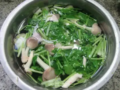 Make The peanut rice show, the fungus celery step 4