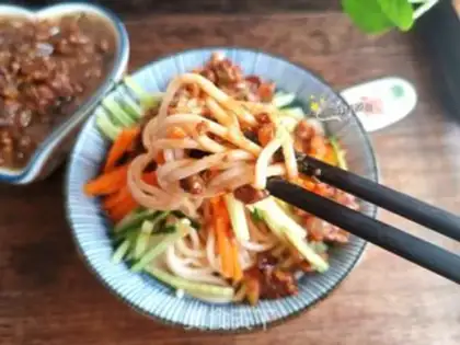Make Fresh fried noodles step 8