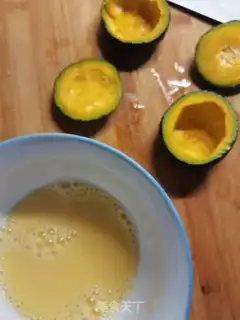 Make Pumpkin steamed eggs step 2