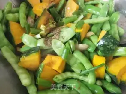 Make Pumpkin with beans step 5