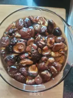 Make Old hen mushroom soup step 1
