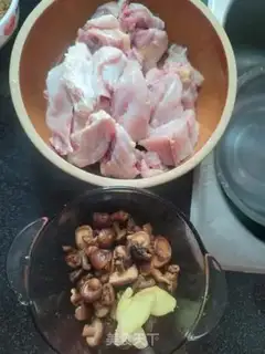 Make Old hen mushroom soup step 2