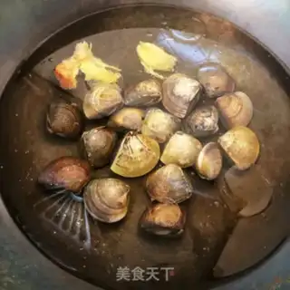 Make Crunch melon soup step 2