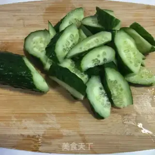 Make Cold cucumber step 1