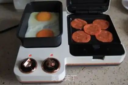 Make Salami sandwich step 3