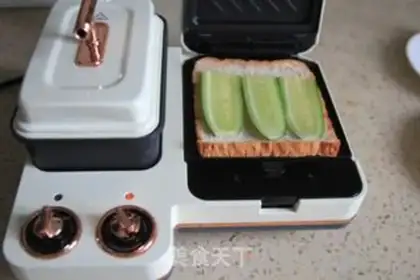 Make Salami sandwich step 4
