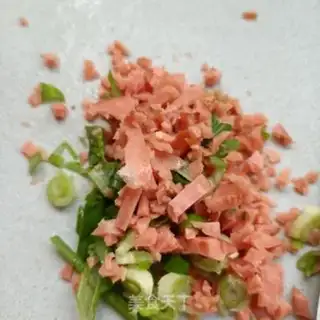 Make Goose egg toast step 1