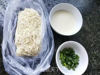 Make Fresh noodles step 0