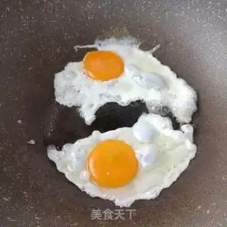 Make cucumber egg sandwich step 4