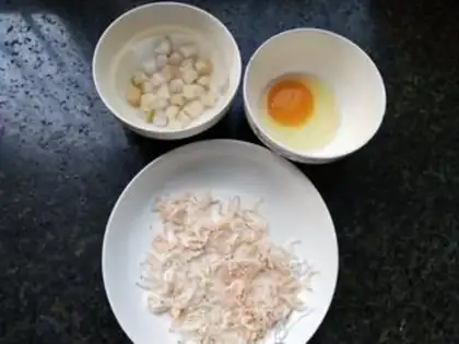 Make Dry prawn rice step 0