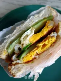 Make cucumber egg sandwich step 12