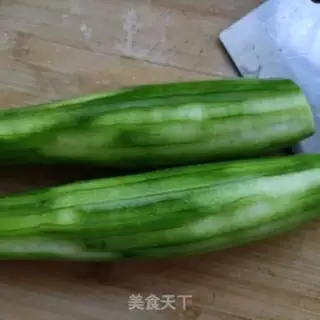 Make Toad melon soup step 1