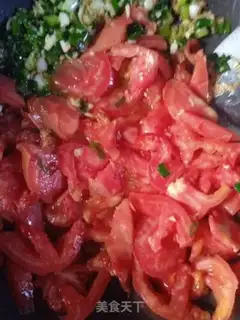 Make Onion tomato egg noodles step 3