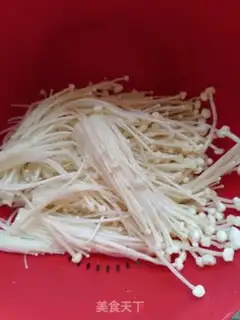 Make Frozen needle mushrooms step 0
