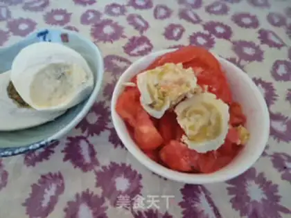 Make Goose egg tomato noodles step 3