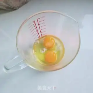 Make Autumn fried eggs step 3