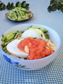 Make Goose egg tomato noodles step 7