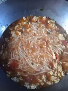 Make Onion tomato egg noodles step 8