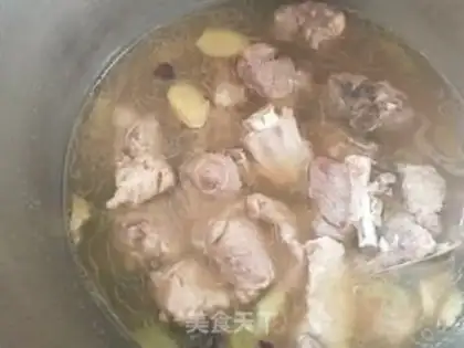 Make The golden bean-cooked ribs step 0