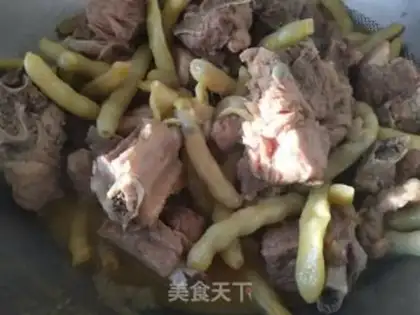 Make The golden bean-cooked ribs step 3