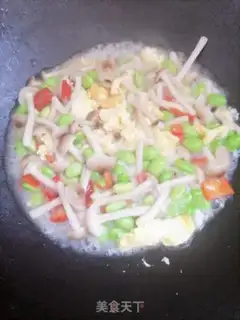 Make Crab mushrooms and fried eggs step 5