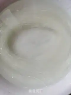 Make A garlic fan with a shrimp back step 1