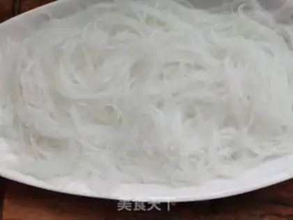 Make A garlic fan with a shrimp back step 3