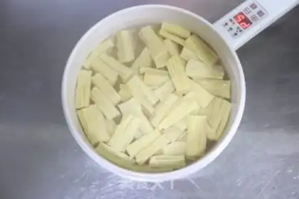 Make A cucumber collide step 1