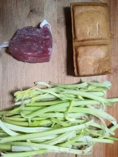 Make Celery fried dry step 0