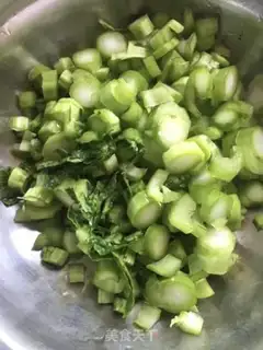 Make Fresh beak and bone congee step 3
