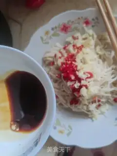 Make Little pepper with golden needle mushrooms step 3