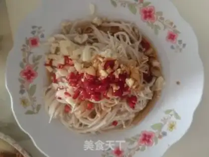 Make Little pepper with golden needle mushrooms step 4