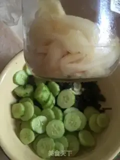 Make cucumber pickles step 4