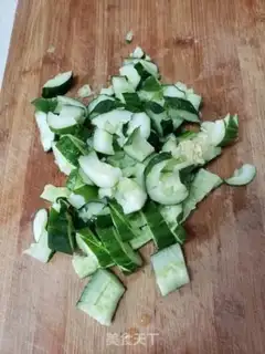 Make Eggs and cucumbers step 2