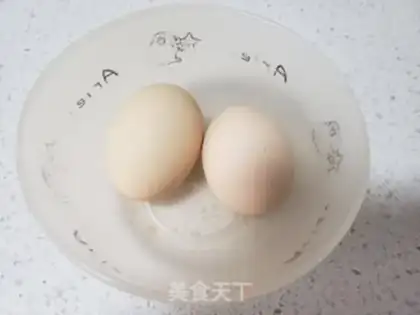 Make Eggs and cucumbers step 3