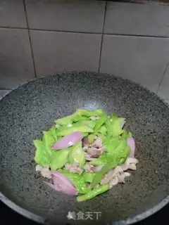 Make Onion meat chops and bitter melons step 9