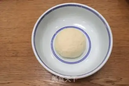 Make Tasty Quickie Eggs and Shrimp step 1